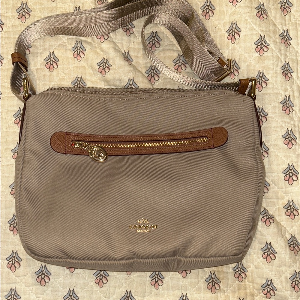 Coach Sawyer Tan/Beige Crossbody Bag